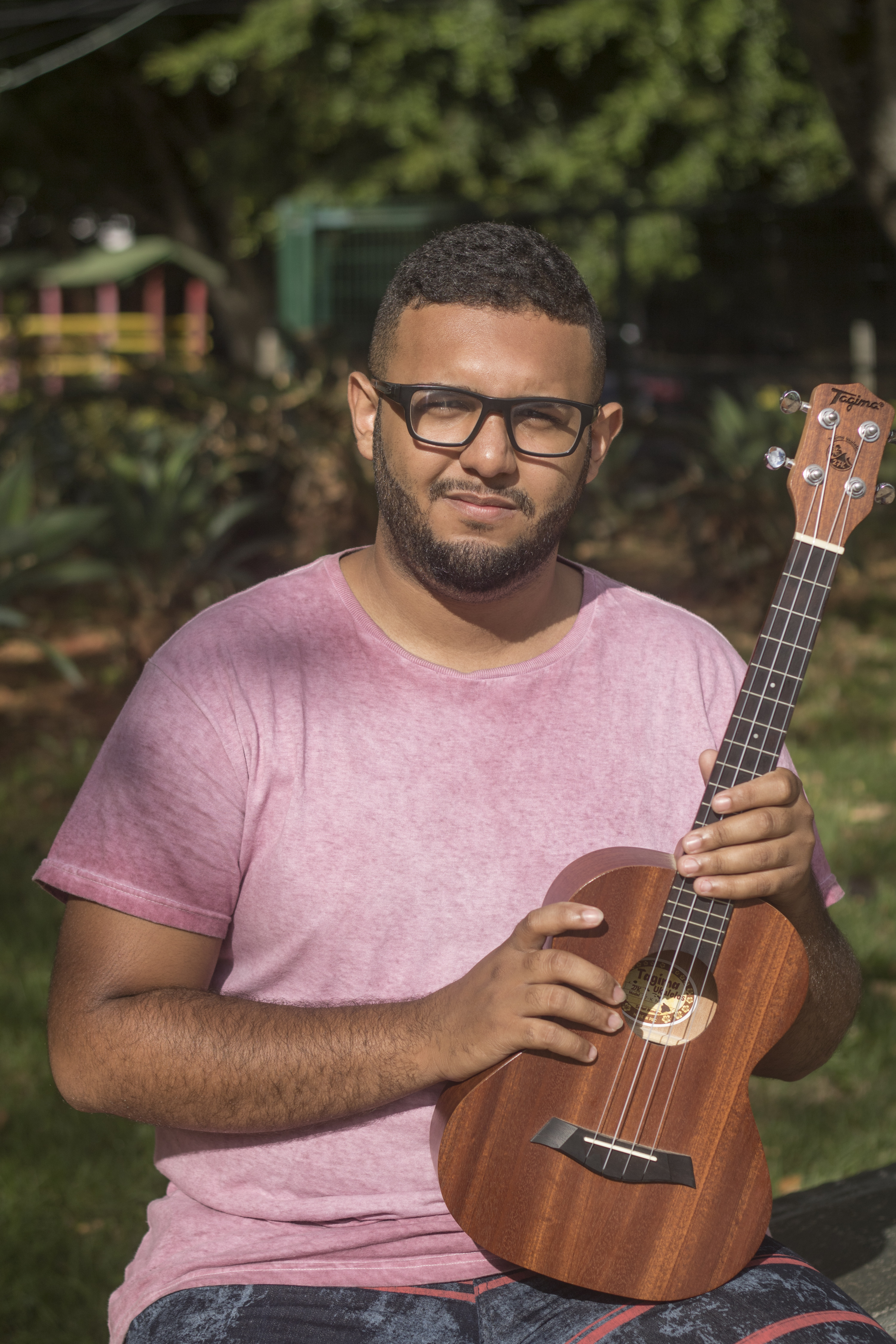 Matheus Santos — professor de ukulele